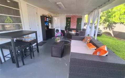 10305 SW 149th Terrace Miami FL 33176