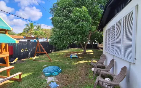 10305 SW 149th Terrace Miami FL 33176