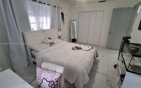 10305 SW 149th Terrace Miami FL 33176
