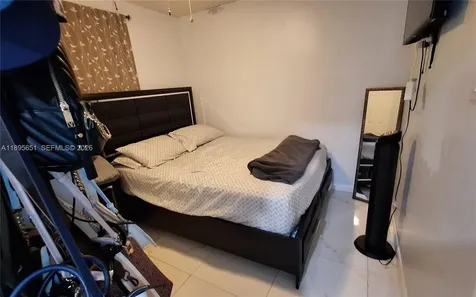 10305 SW 149th Terrace Miami FL 33176