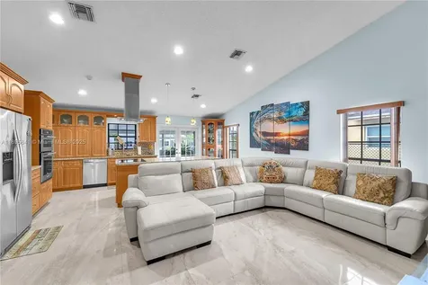 9110 S Lake Miramar Circle Miramar FL 33025