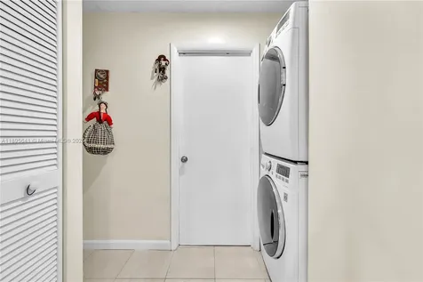 9110 S Lake Miramar Circle Miramar FL 33025