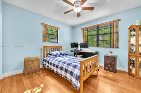 9110 S Lake Miramar Circle Miramar FL 33025