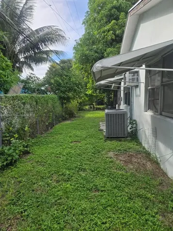 2016 Eagle Drive Palm Beach FL 33409