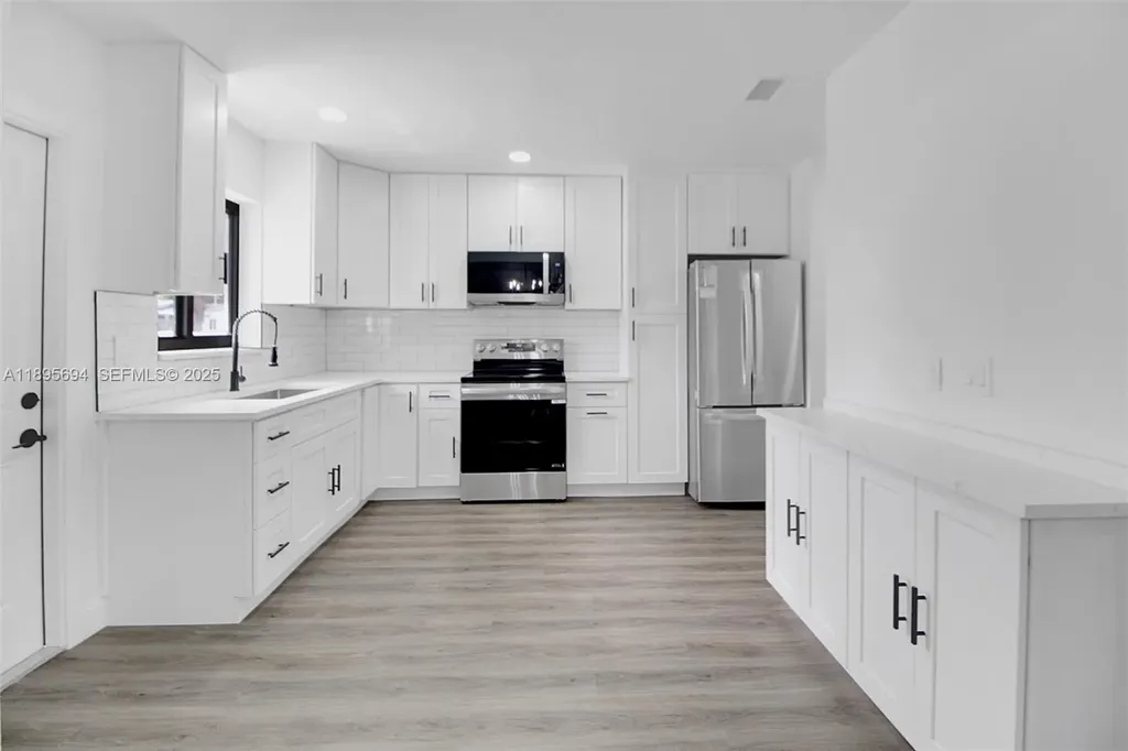 2880 SW 2nd Street Fort Lauderdale FL 33312