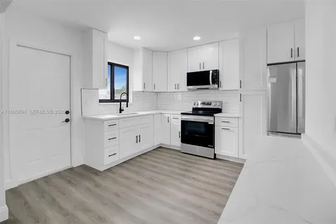 2880 SW 2nd Street Fort Lauderdale FL 33312