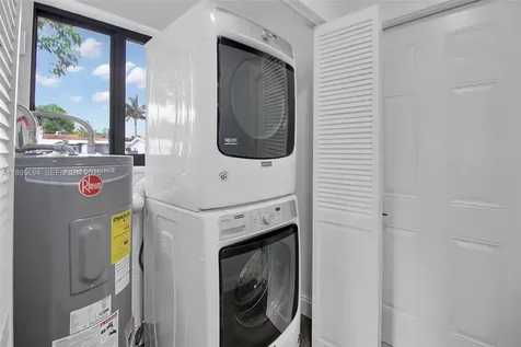 2880 SW 2nd Street Fort Lauderdale FL 33312