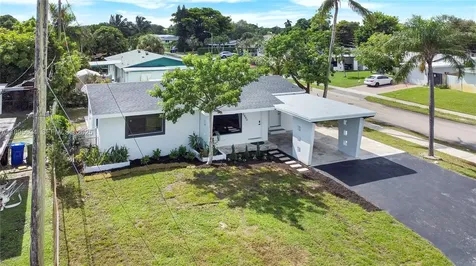 2880 SW 2nd Street Fort Lauderdale FL 33312