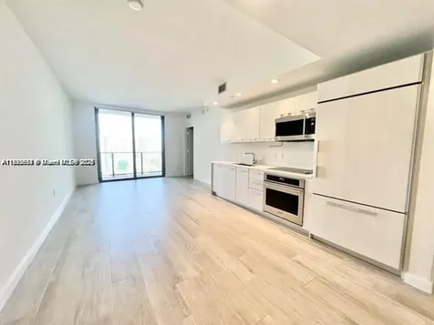 45 SW 9th Street Miami FL 33130