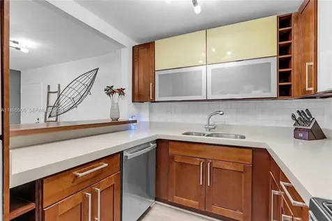 5845 Collins Avenue Miami Beach FL 33140