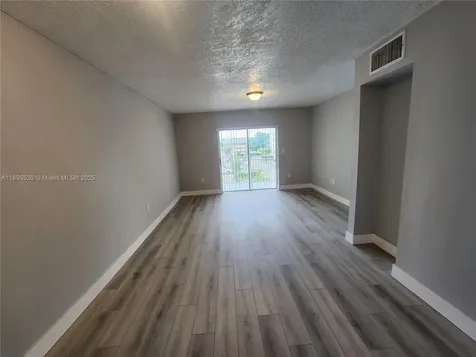 11309 SW 200th Street Miami FL 33157