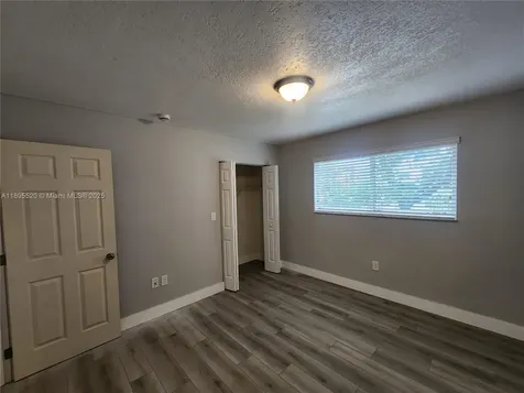 11309 SW 200th Street Miami FL 33157