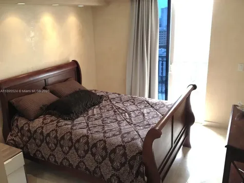 17555 SW Atlantic Boulevard Sunny Isles Beach FL 33160