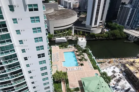 41 SE 5th Street Miami FL 33131