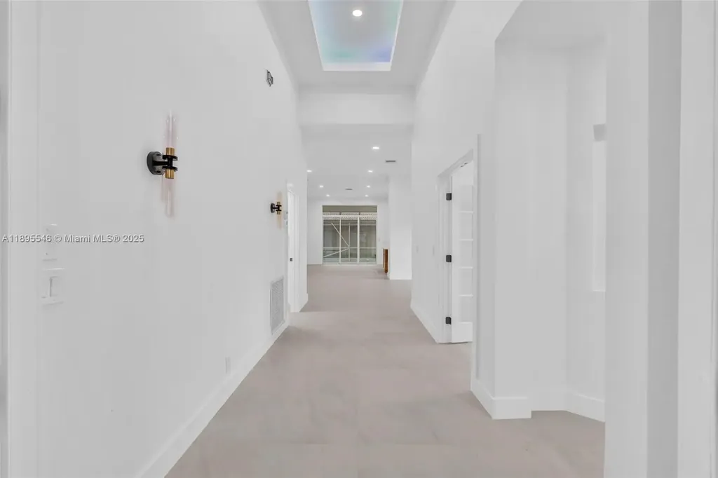 13799 Via Nadina Delray Beach FL 33446