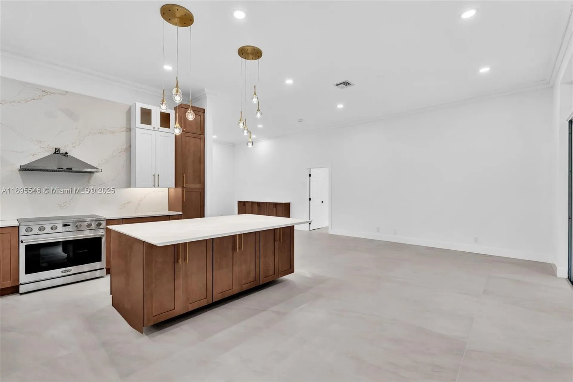 13799 Via Nadina Delray Beach FL 33446