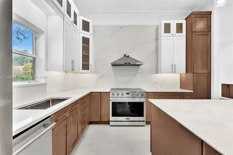 13799 Via Nadina Delray Beach FL 33446