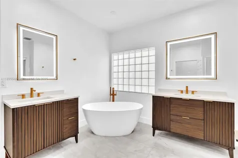 13799 Via Nadina Delray Beach FL 33446