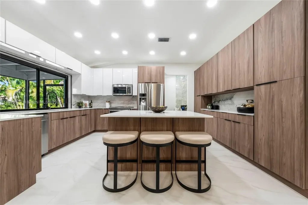 1500 NW 108th Way Coral Springs FL 33071