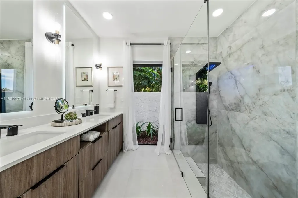 1500 NW 108th Way Coral Springs FL 33071