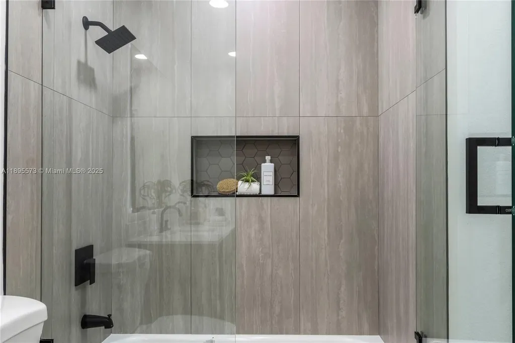 1500 NW 108th Way Coral Springs FL 33071