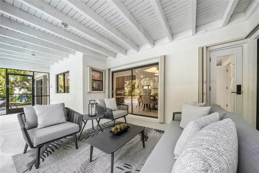 1500 NW 108th Way Coral Springs FL 33071