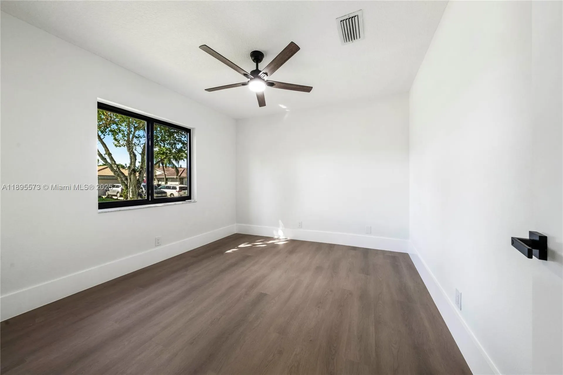 1500 NW 108th Way Coral Springs FL 33071