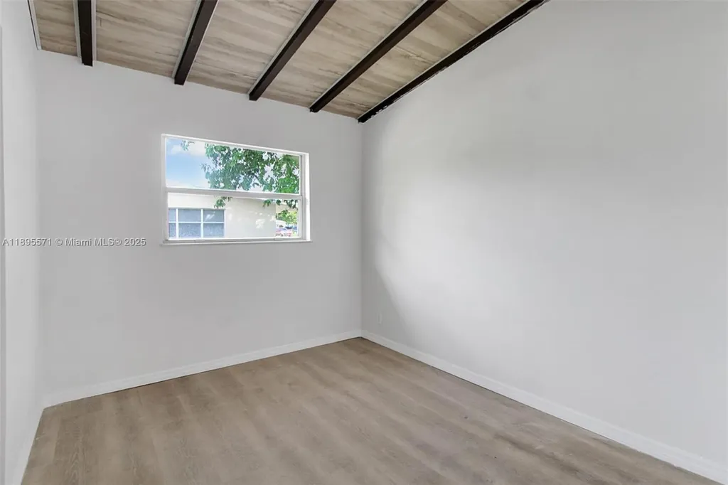 1617 NW 15th Street Fort Lauderdale FL 33311