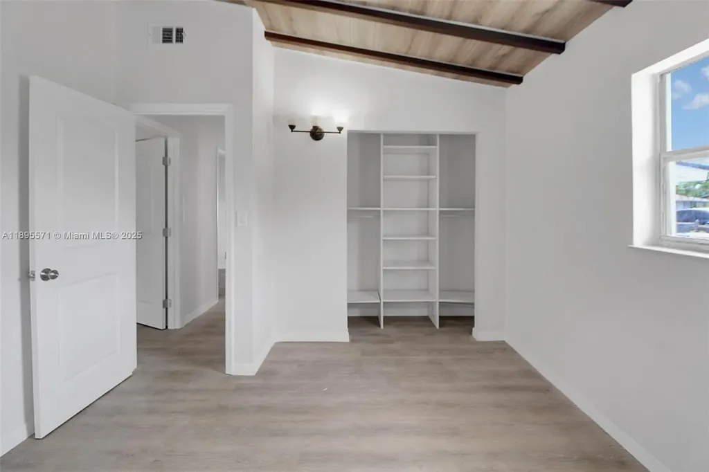 1617 NW 15th Street Fort Lauderdale FL 33311