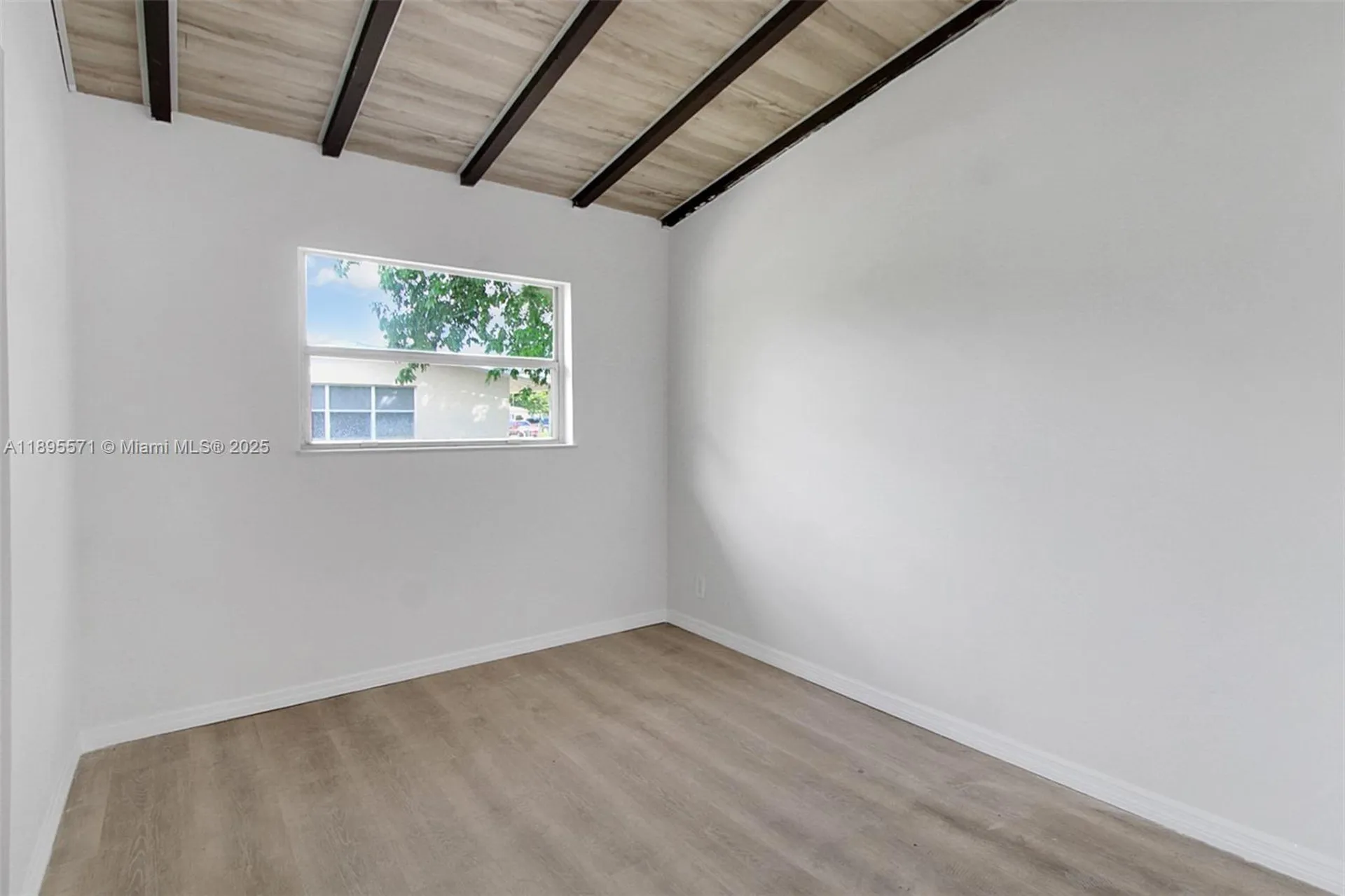 1617 NW 15th Street Fort Lauderdale FL 33311