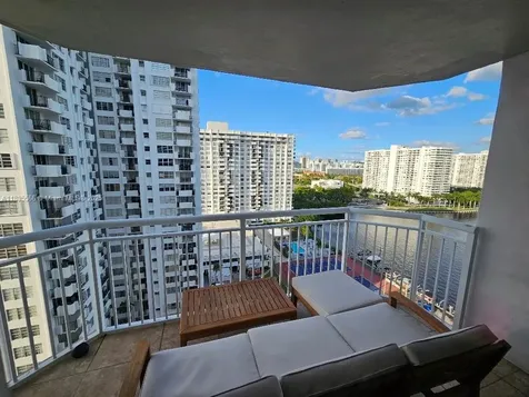 18061 Biscayne Boulevard Aventura FL 33160