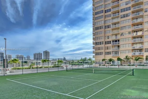 18061 Biscayne Boulevard Aventura FL 33160