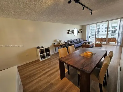18061 Biscayne Boulevard Aventura FL 33160