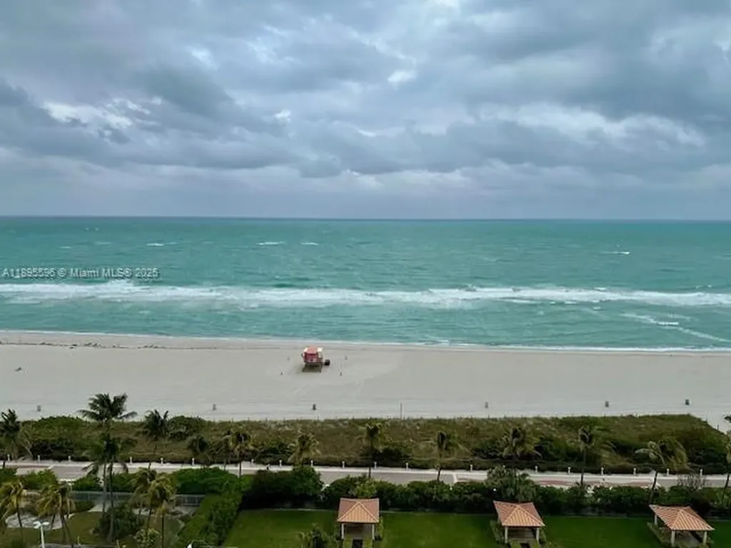 2625 Collins Avenue Miami Beach FL 33140