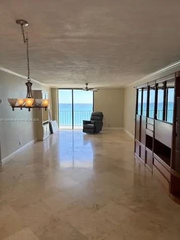 2625 Collins Avenue Miami Beach FL 33140