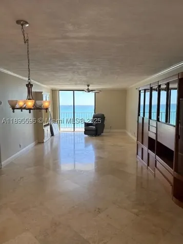 2625 Collins Avenue Miami Beach FL 33140