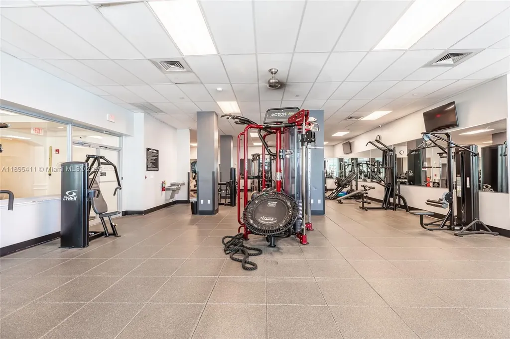 2501 S Ocean Drive Hollywood FL 33019