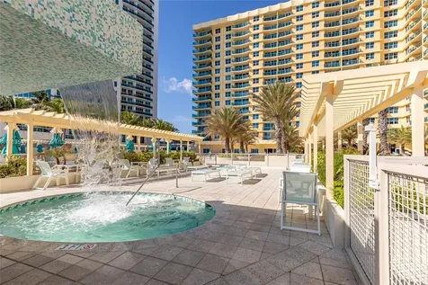 2501 S Ocean Drive Hollywood FL 33019