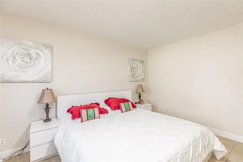 2501 S Ocean Drive Hollywood FL 33019