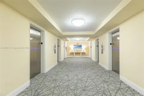 2501 S Ocean Drive Hollywood FL 33019