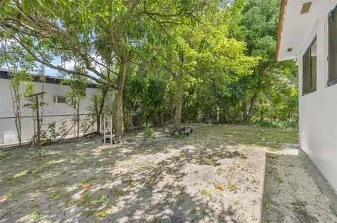 12037 NW 8th Avenue North Miami FL 33168