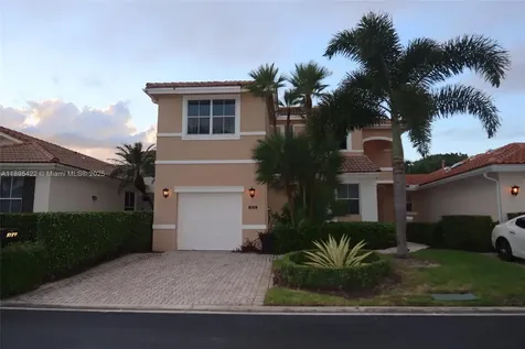 8189 Sandpiper Way West Palm Beach FL 33412