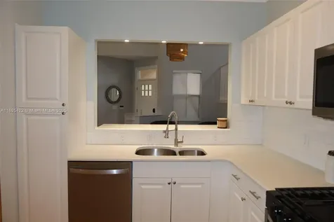 8189 Sandpiper Way West Palm Beach FL 33412