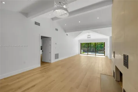 1132 NE 101st Street Miami Shores FL 33138