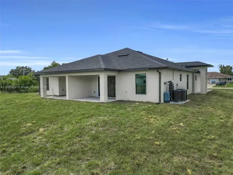 2508 Park Road Lehigh Acres FL 33971