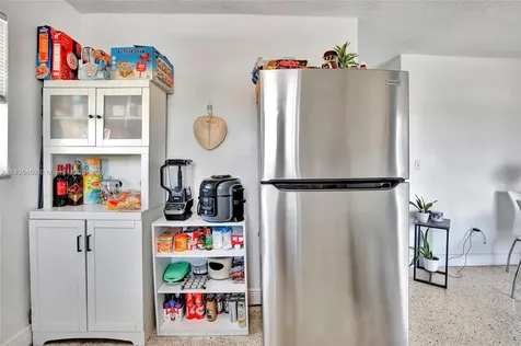 458 SW 9th Street Miami FL 33130