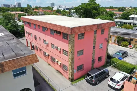 458 SW 9th Street Miami FL 33130