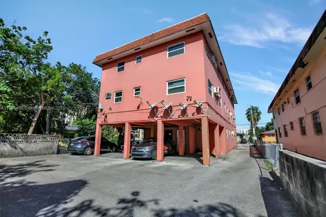 458 SW 9th Street Miami FL 33130