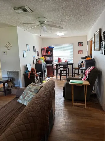 7508 Farragut Street Hollywood FL 33024