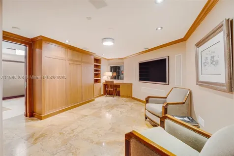 1455 Ocean Drive Miami Beach FL 33139
